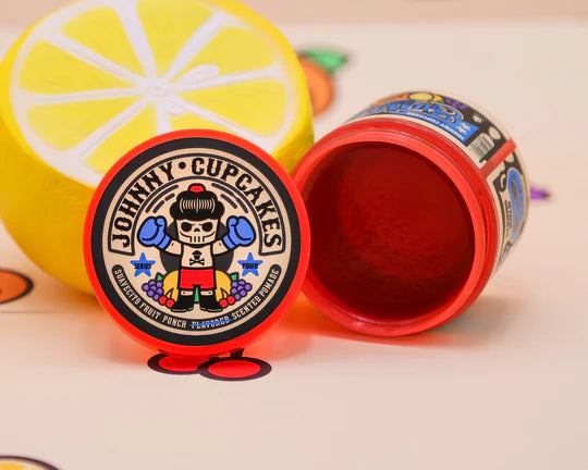 SUAVECITO Johnny Cupcakes Firme Hold Pomade - Fruit Punch P564NN