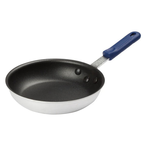 WINCO Aluminum Fry Pan, Gladiator, Excalibur Non-Stick  7" with Silicone Sleeve AFP-7XC-H