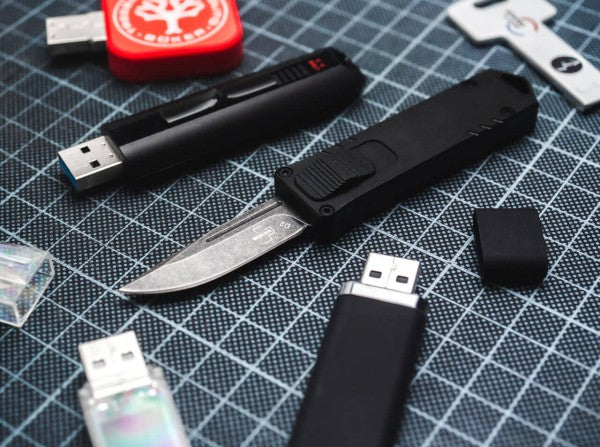 BOKER PLUS USB - Black 06EX270