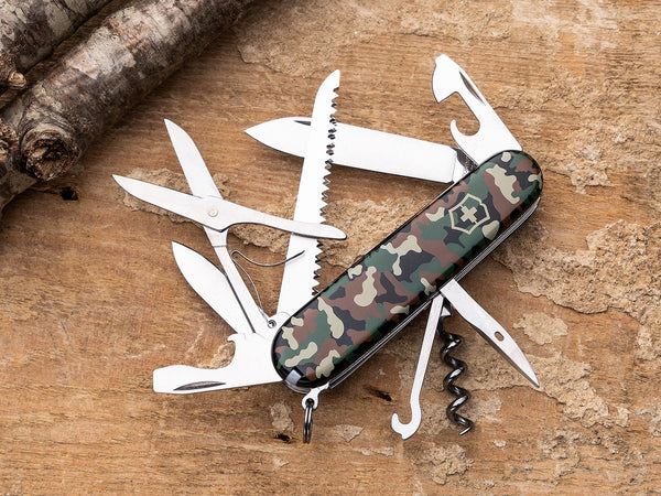 VICTORINOX Swiss Army Huntsman - Camo 1.3713.94-X1